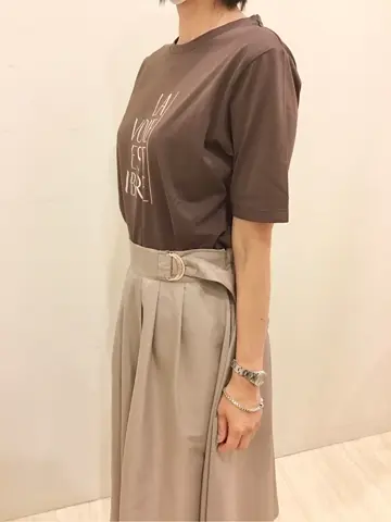 ANY SIS 藤森 コーディネート画像