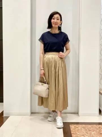 ANY SIS スタッフ コーディネート画像