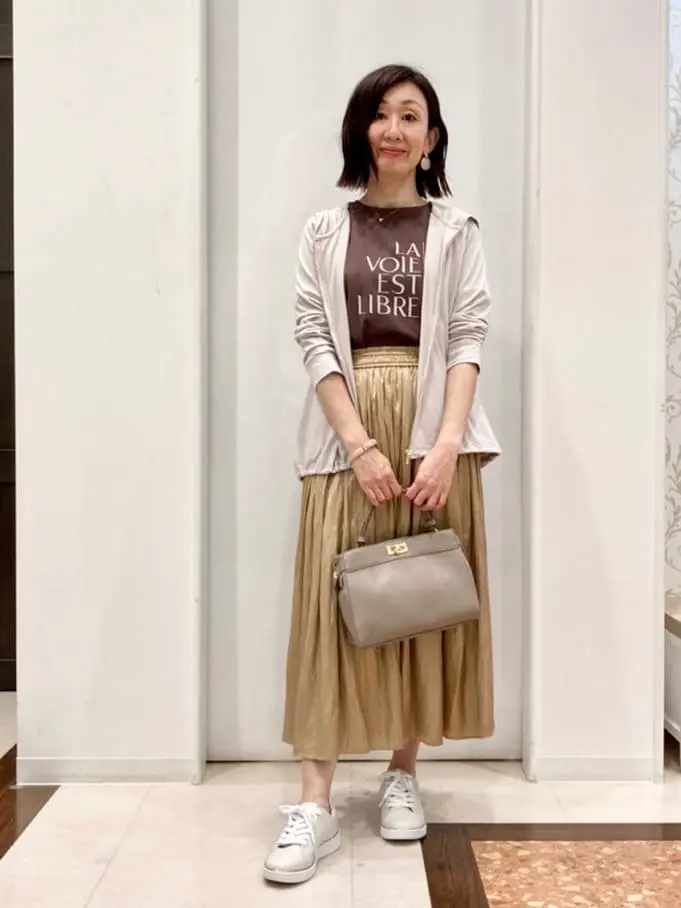 ANY SIS スタッフ コーディネート画像