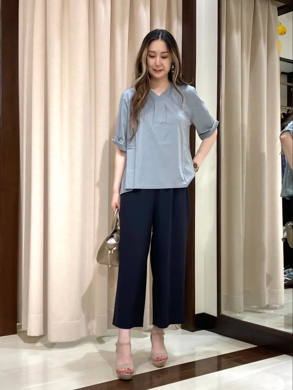 ANY SIS STAFF コーディネート画像