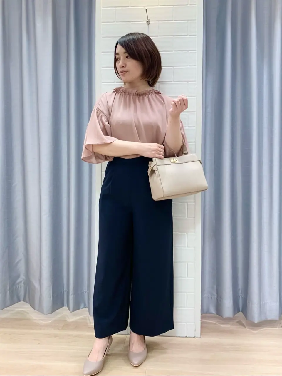 ANY SIS 丸岡 コーディネート画像