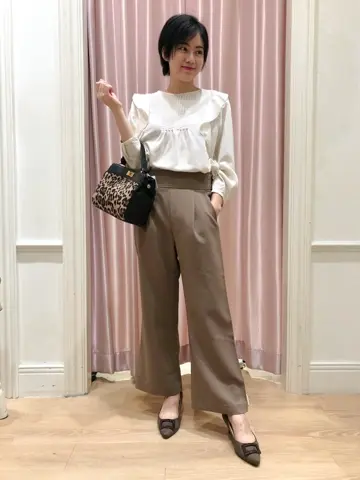 ANY SIS スタッフ コーディネート画像