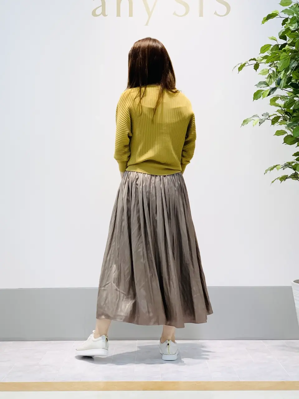 ANY SIS 岡本 コーディネート画像