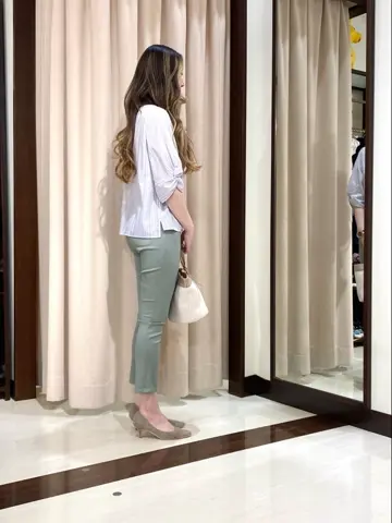 ANY SIS STAFF コーディネート画像