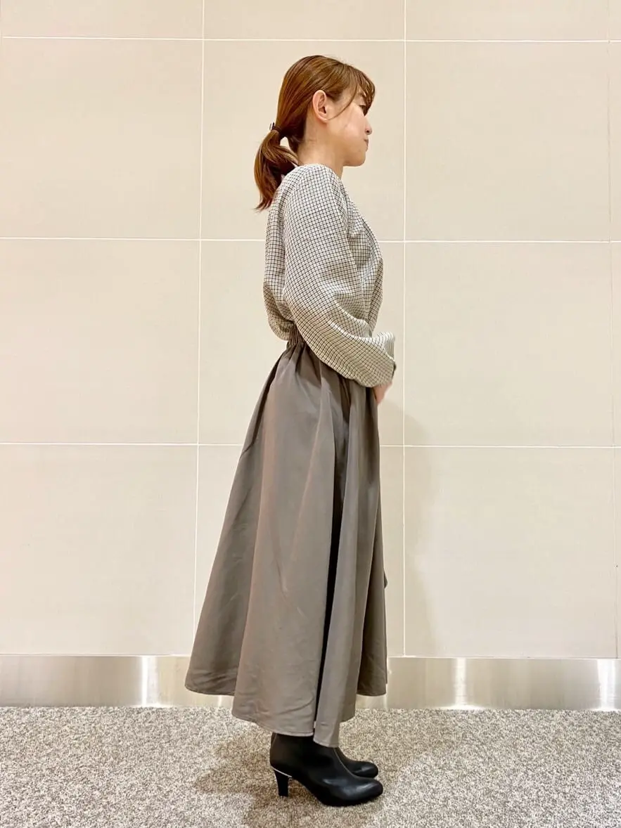 ANY SIS 浅野 コーディネート画像