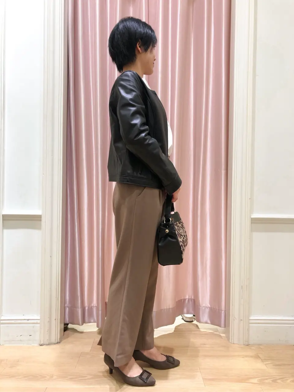 ANY SIS スタッフ コーディネート画像