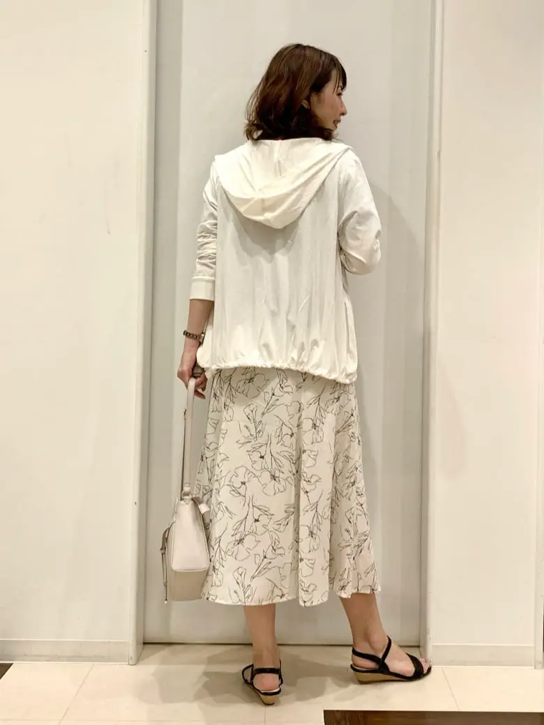 ANY SIS 横田 コーディネート画像