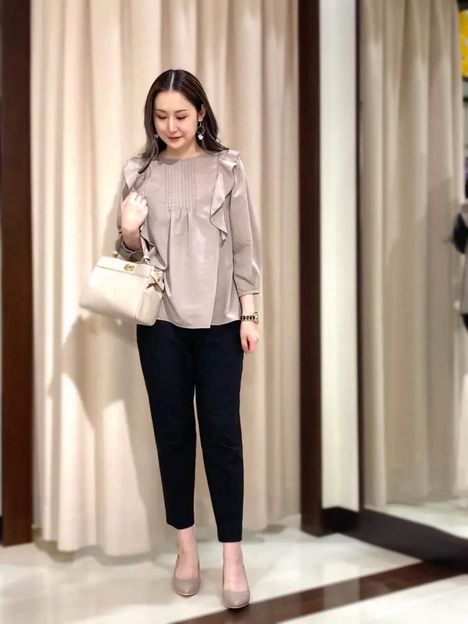 ANY SIS STAFF コーディネート画像