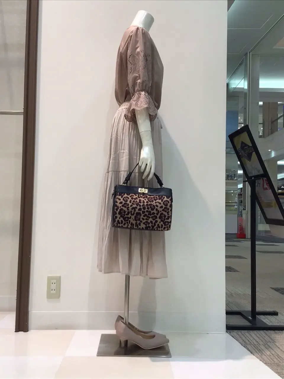 ANY SIS 布川 コーディネート画像