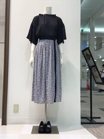 ANY SIS 布川 コーディネート画像