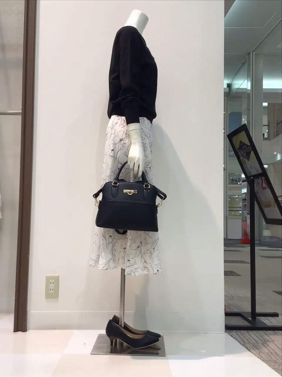 ANY SIS 布川 コーディネート画像