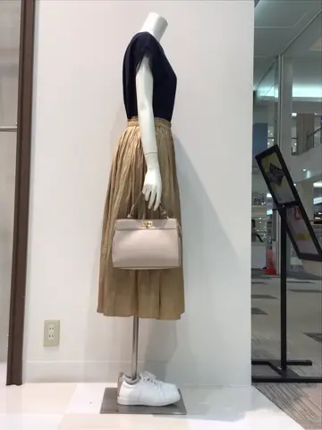 ANY SIS 布川 コーディネート画像