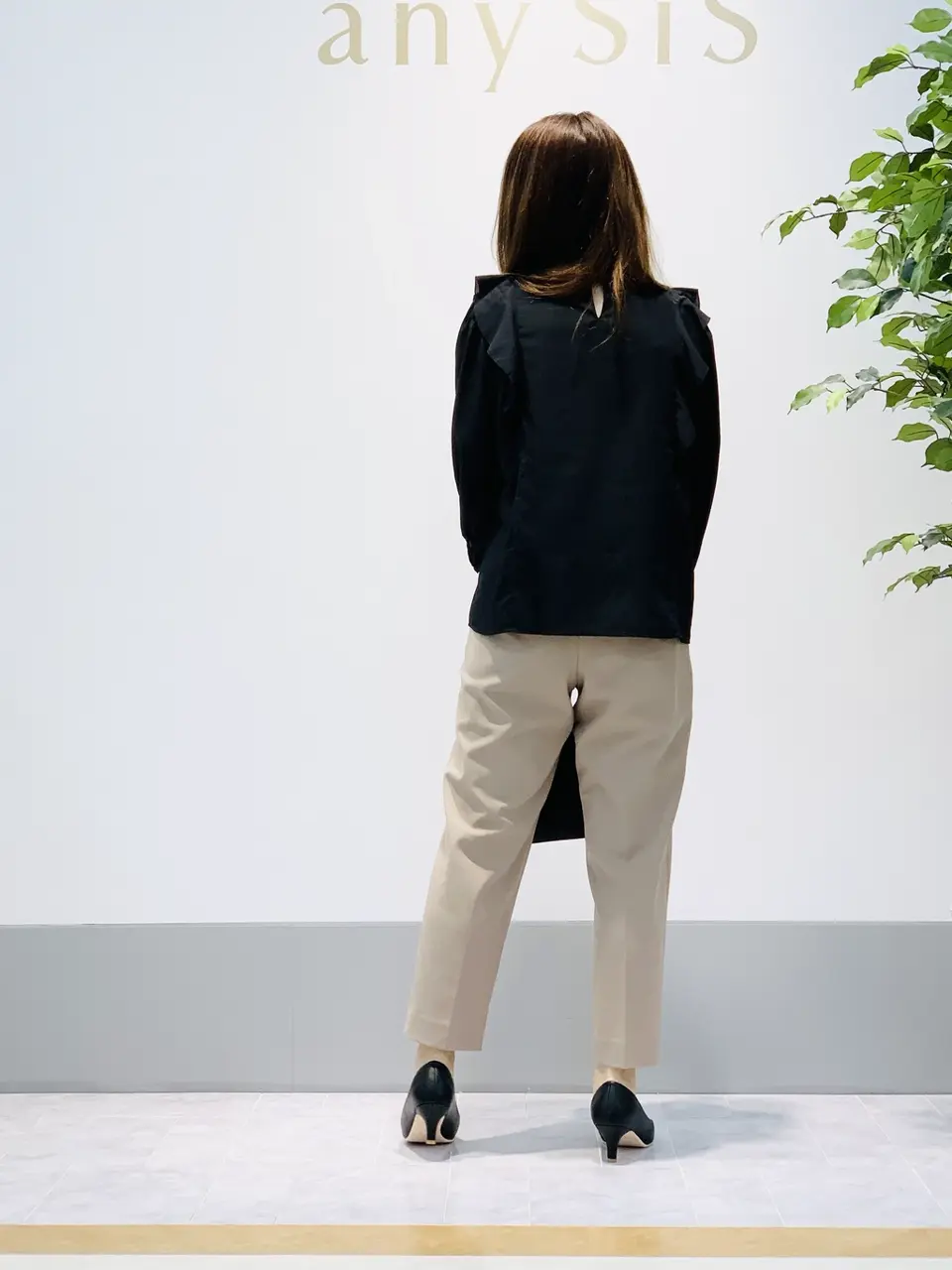 ANY SIS 岡本 コーディネート画像