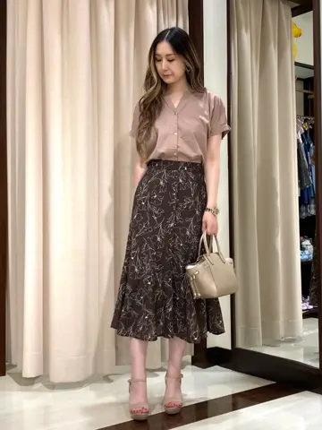 ANY SIS STAFF コーディネート画像