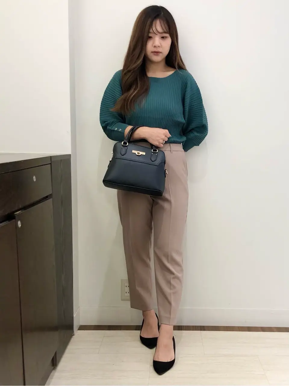 ANY SIS スタッフ コーディネート画像