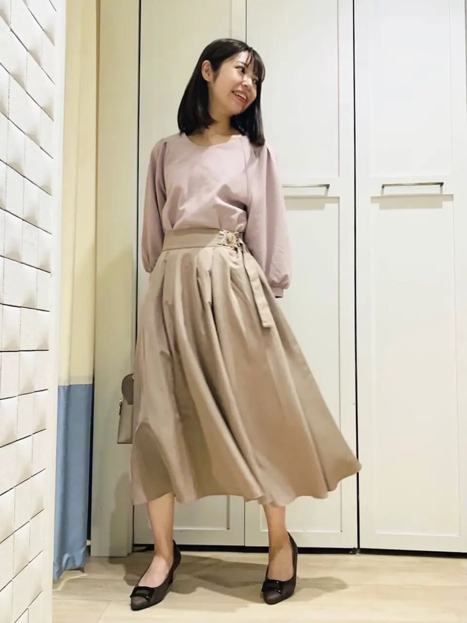 ANY SIS スタッフ コーディネート画像