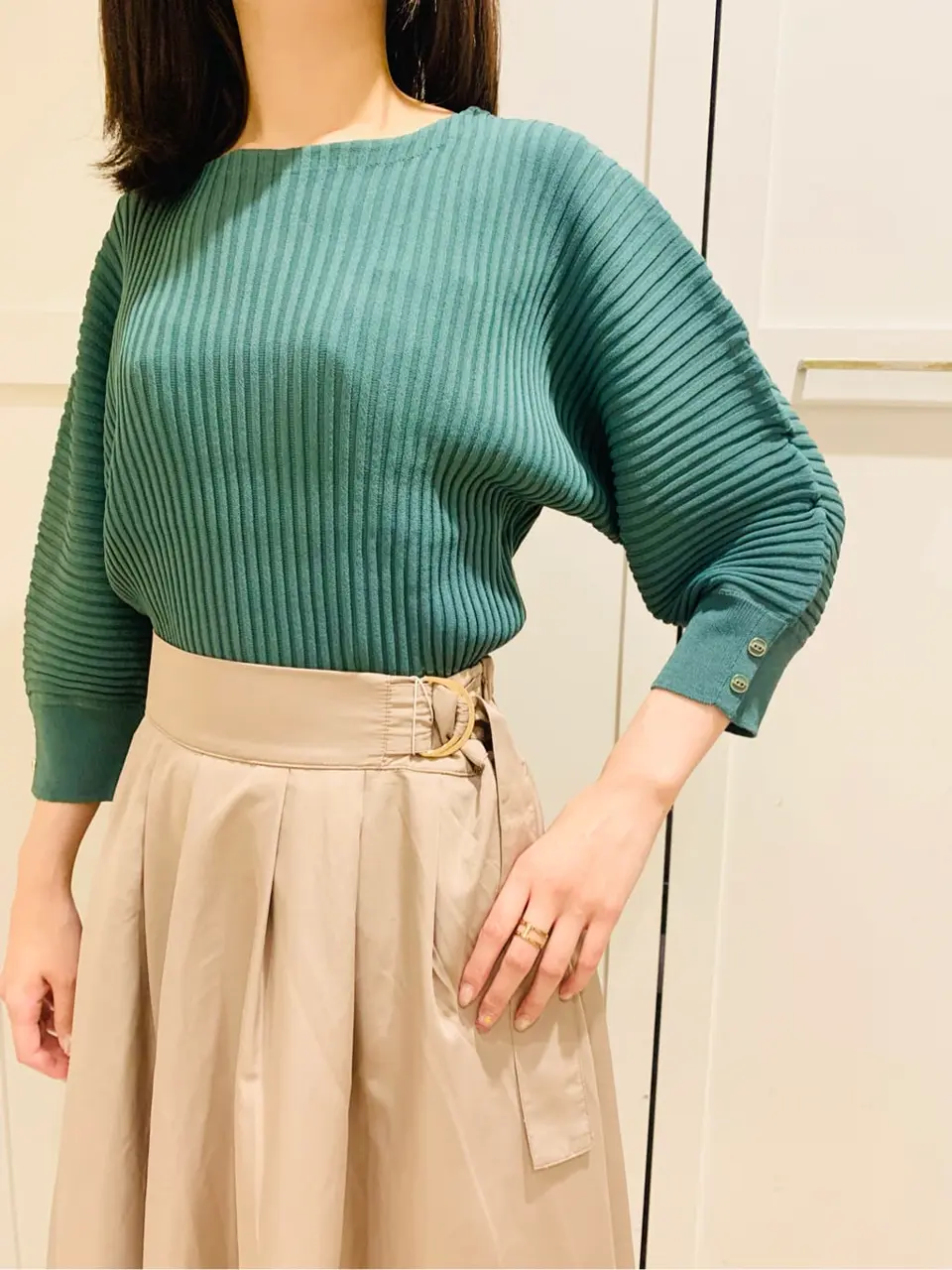 ANY SIS スタッフ コーディネート画像