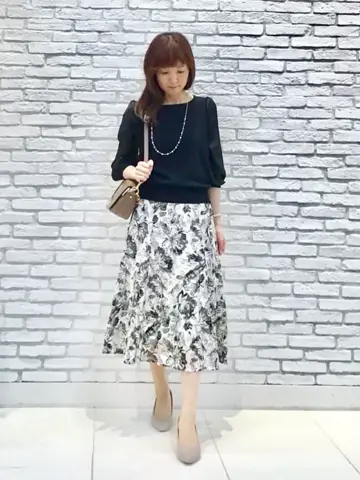 ANY SIS スタッフ コーディネート画像