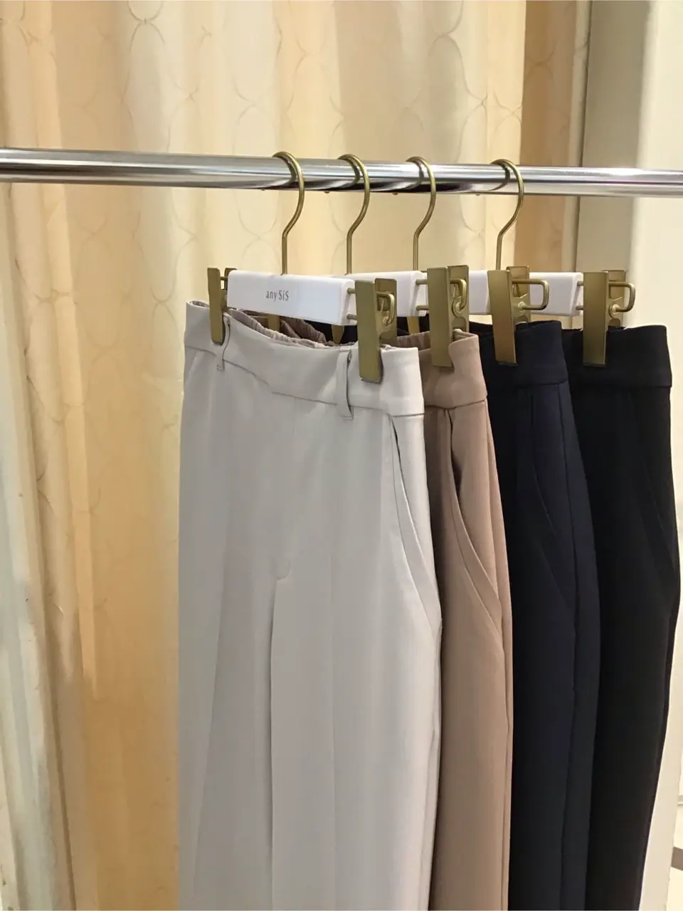 ANY SIS 髙橋 コーディネート画像