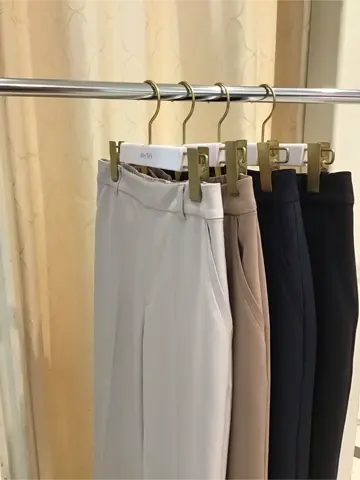 ANY SIS 髙橋 コーディネート画像