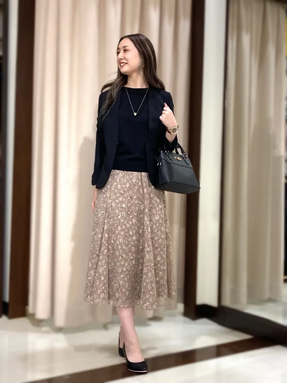 ANY SIS STAFF コーディネート画像