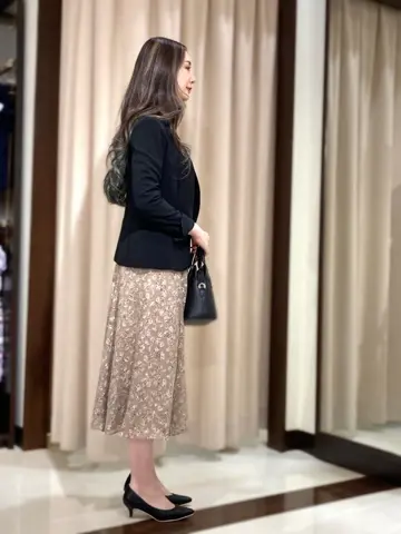 ANY SIS STAFF コーディネート画像