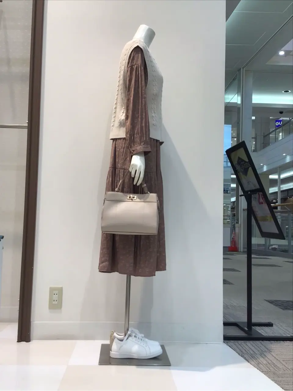 ANY SIS 布川 コーディネート画像