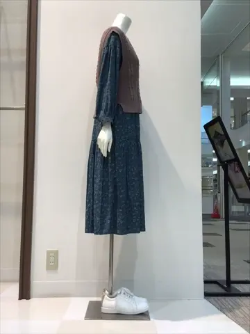 ANY SIS 布川 コーディネート画像