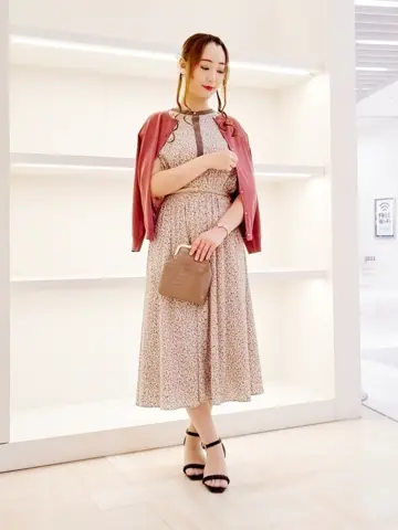 ANY SIS 福本 加奈 コーディネート画像