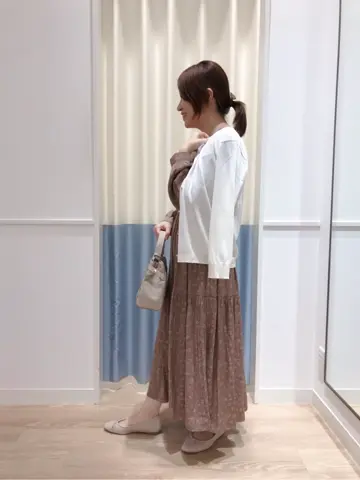 ANY SIS スタッフ コーディネート画像