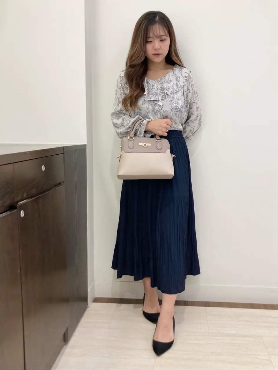 ANY SIS スタッフ コーディネート画像