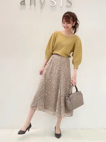 ANY SIS スタッフ コーディネート画像