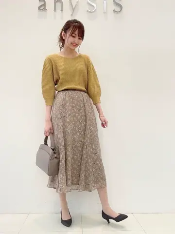 ANY SIS スタッフ コーディネート画像