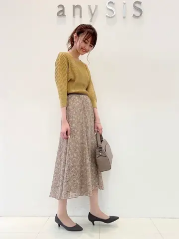 ANY SIS スタッフ コーディネート画像