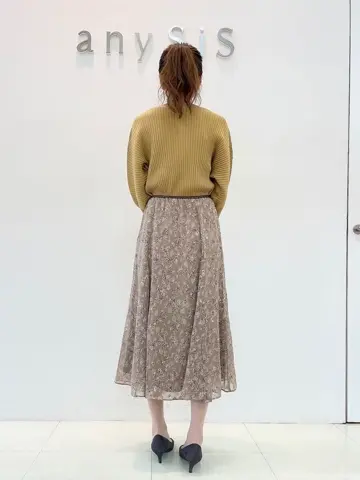 ANY SIS スタッフ コーディネート画像