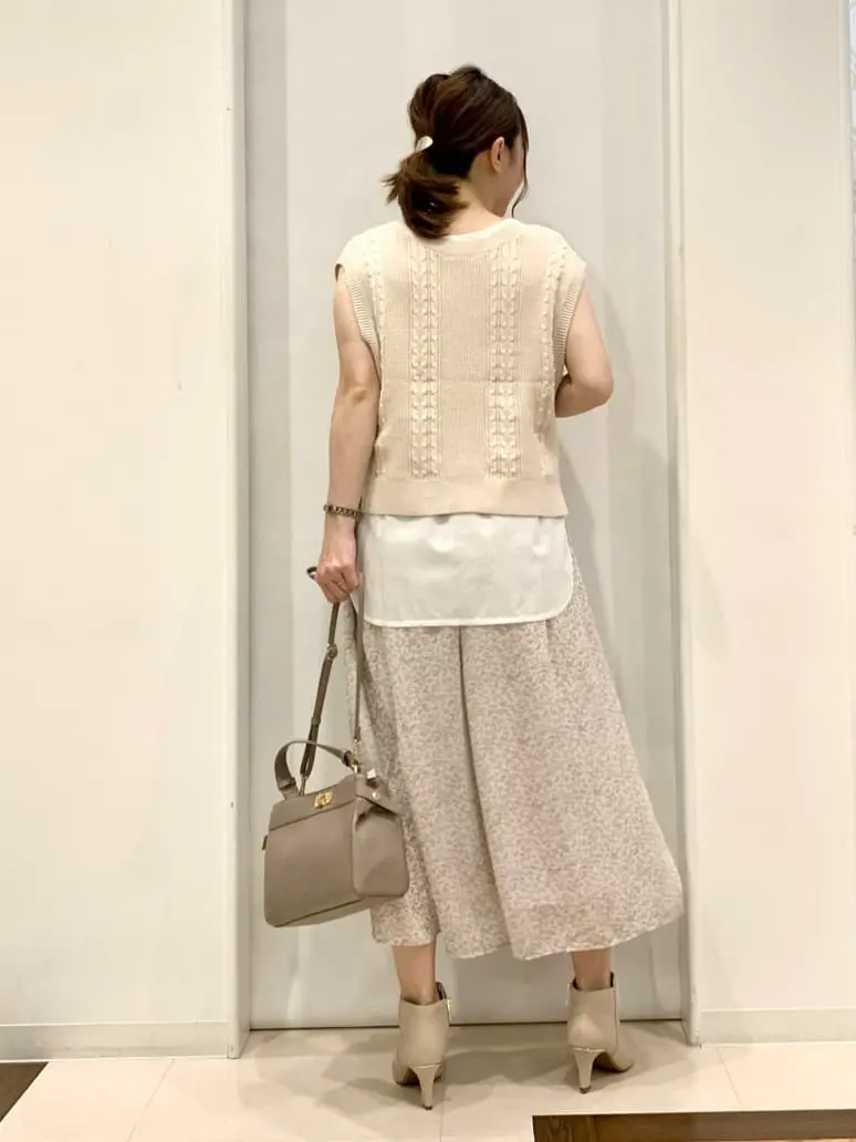 ANY SIS 横田 コーディネート画像