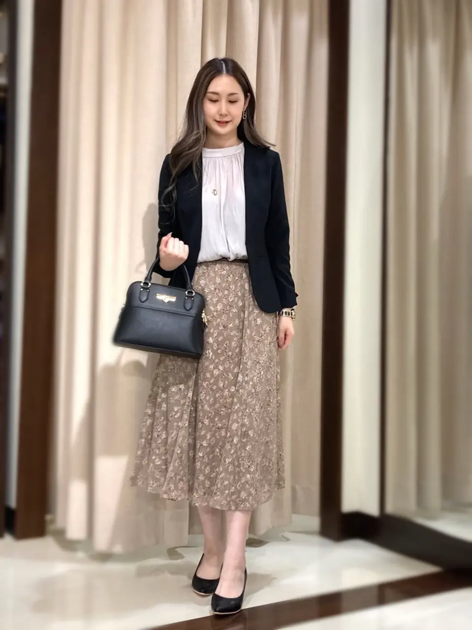 ANY SIS STAFF コーディネート画像