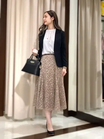 ANY SIS STAFF コーディネート画像