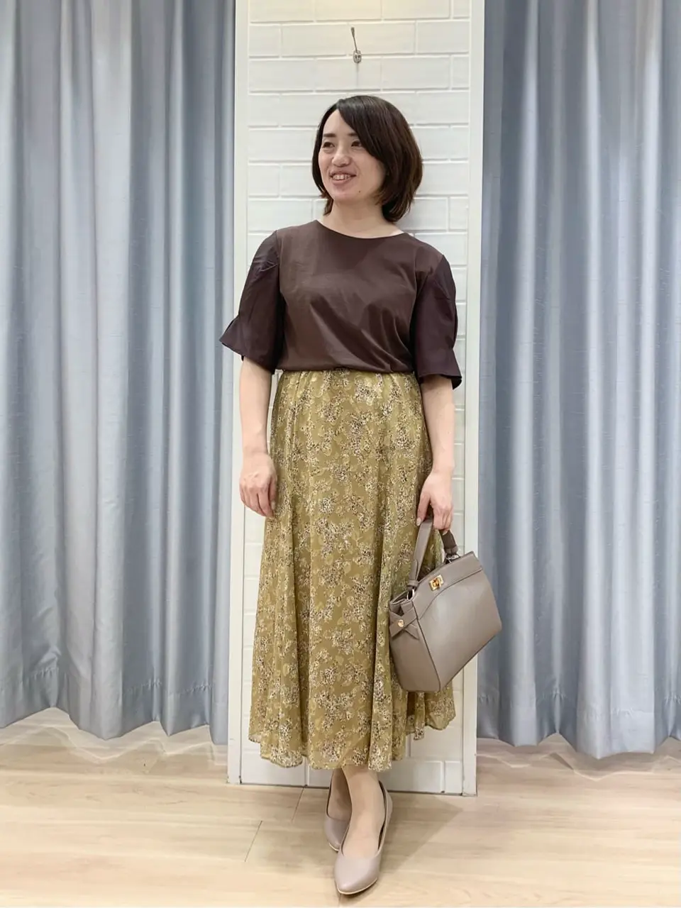 ANY SIS 丸岡 コーディネート画像