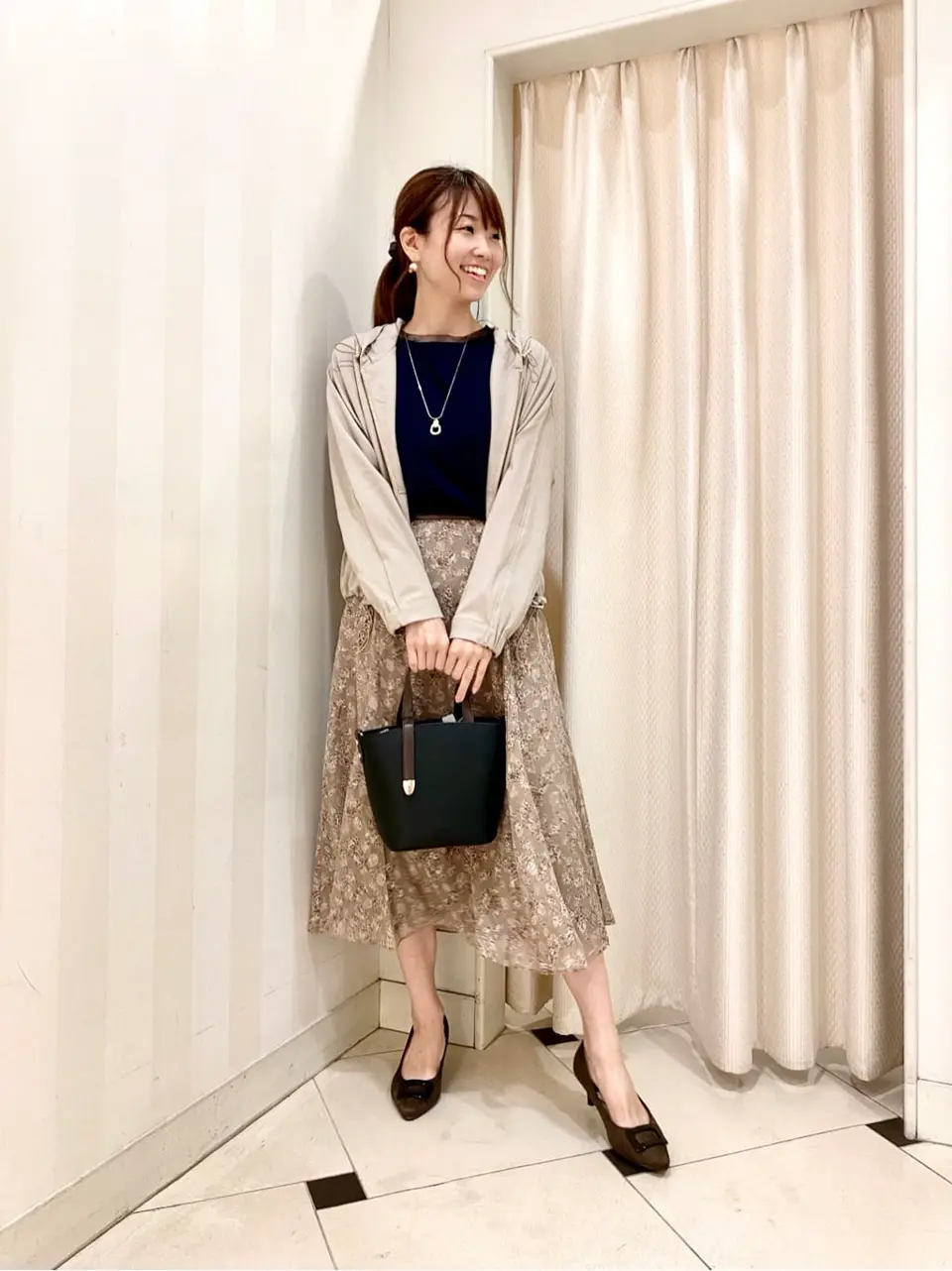 ANY SIS 金井 コーディネート画像