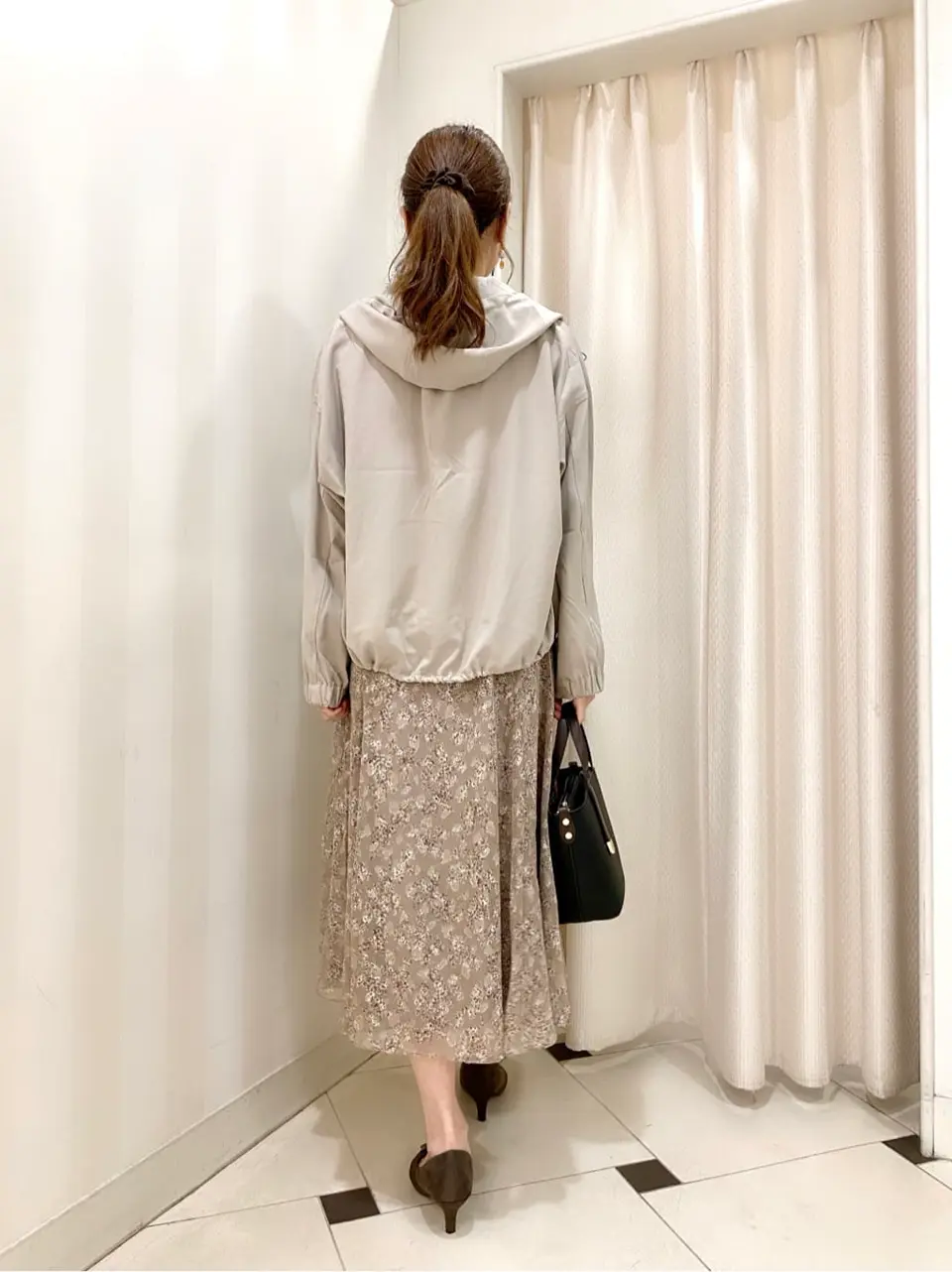 ANY SIS 金井 コーディネート画像