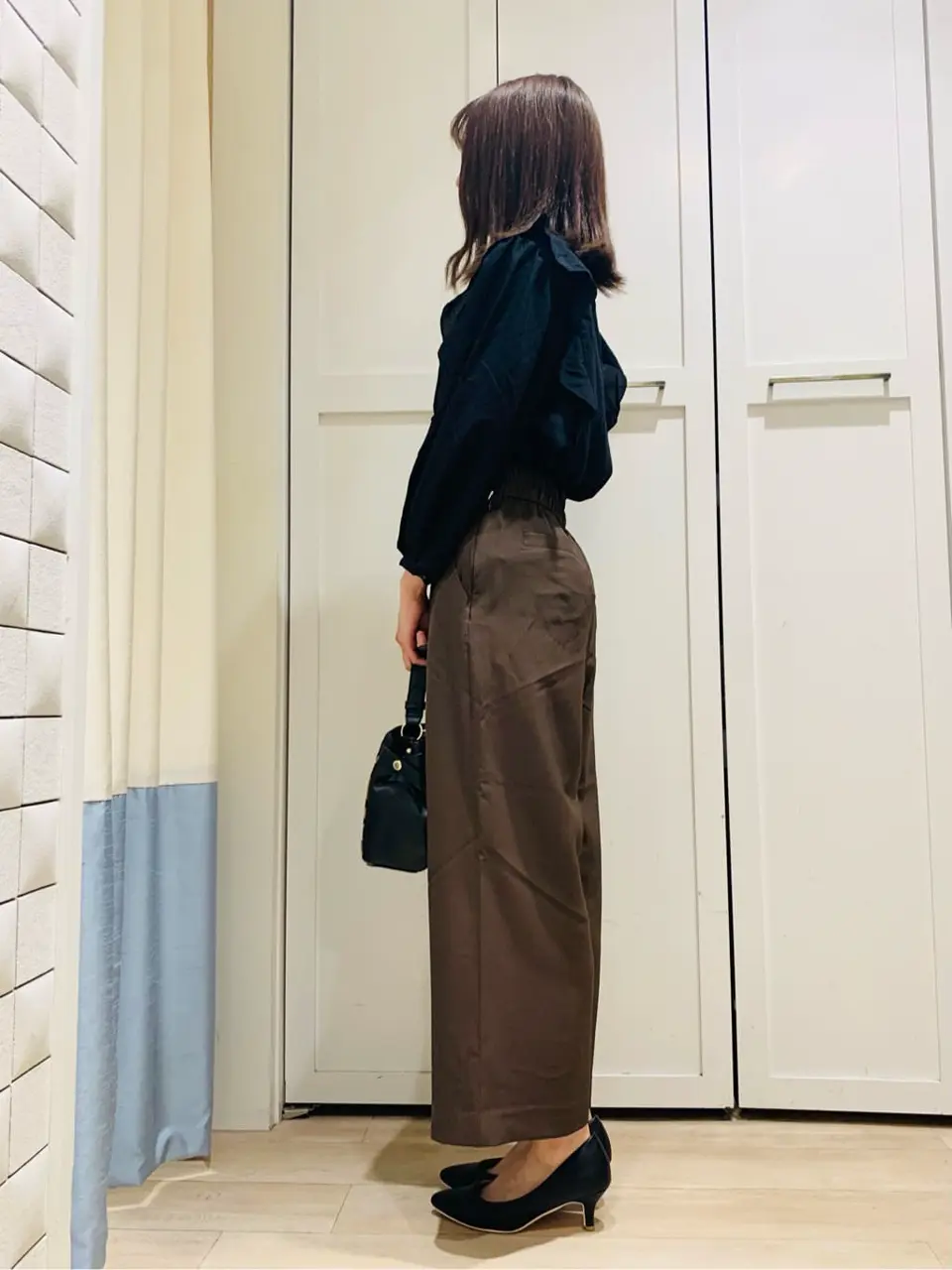 ANY SIS スタッフ コーディネート画像