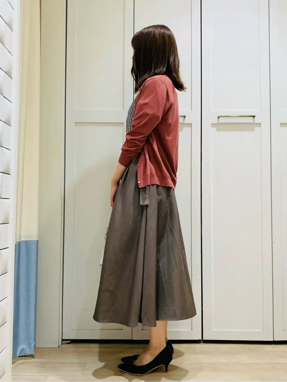 ANY SIS スタッフ コーディネート画像