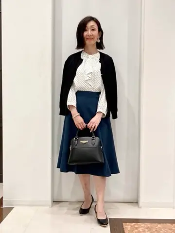 ANY SIS スタッフ コーディネート画像