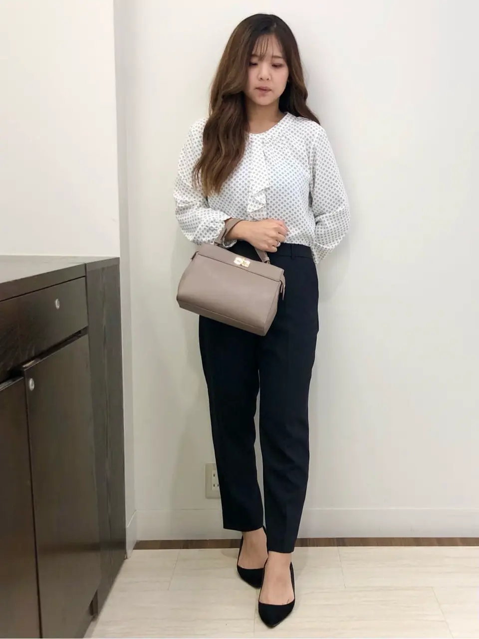 ANY SIS スタッフ コーディネート画像