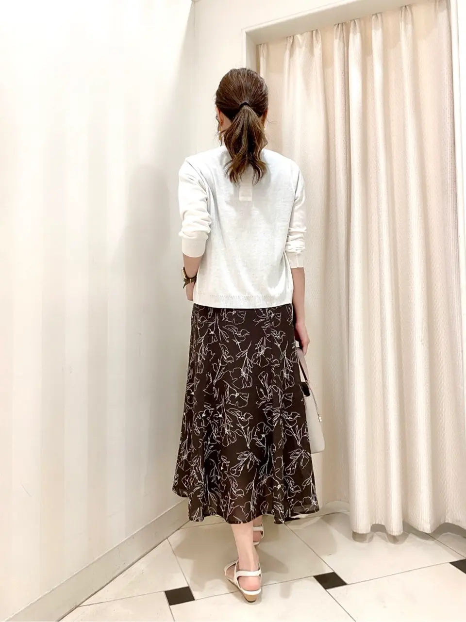 ANY SIS 金井 コーディネート画像