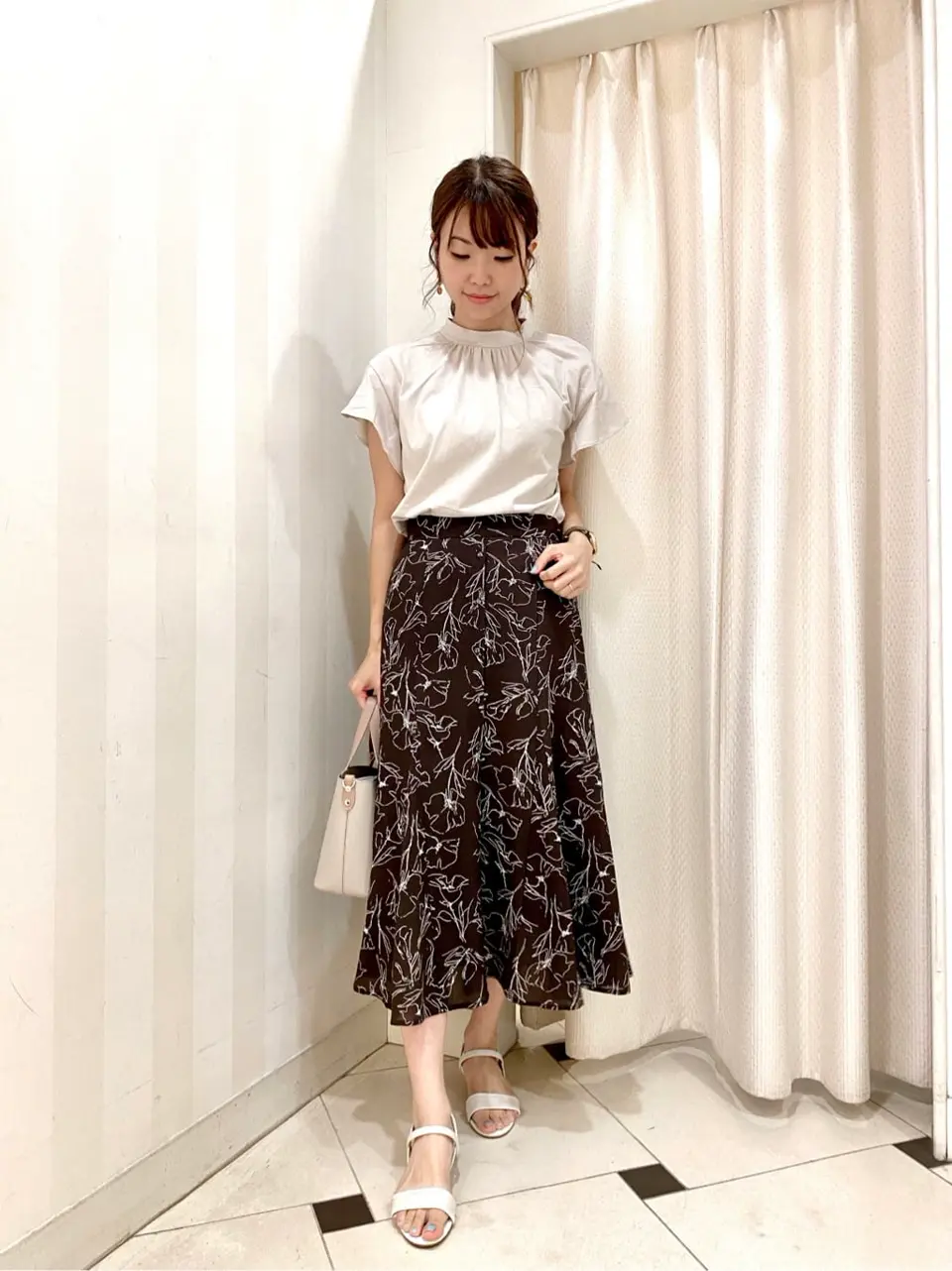 ANY SIS 金井 コーディネート画像