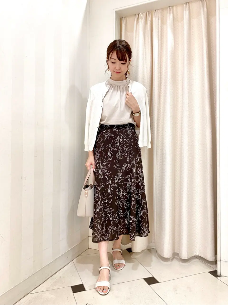 ANY SIS 金井 コーディネート画像