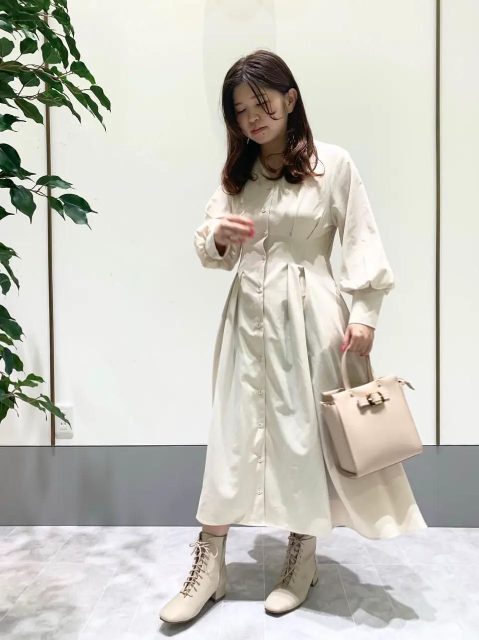 ANY SIS スタッフ コーディネート画像