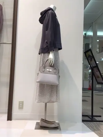 ANY SIS 布川 コーディネート画像